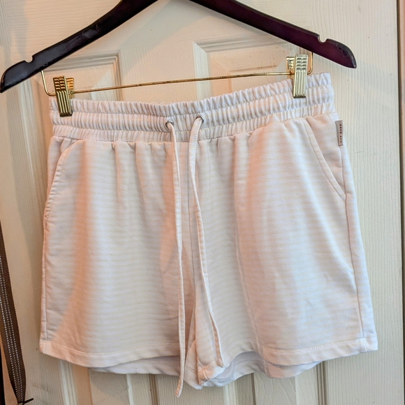 Rae Dunn Pants - Rae Dunn Women's White Bumblebee Embroidered Shorts